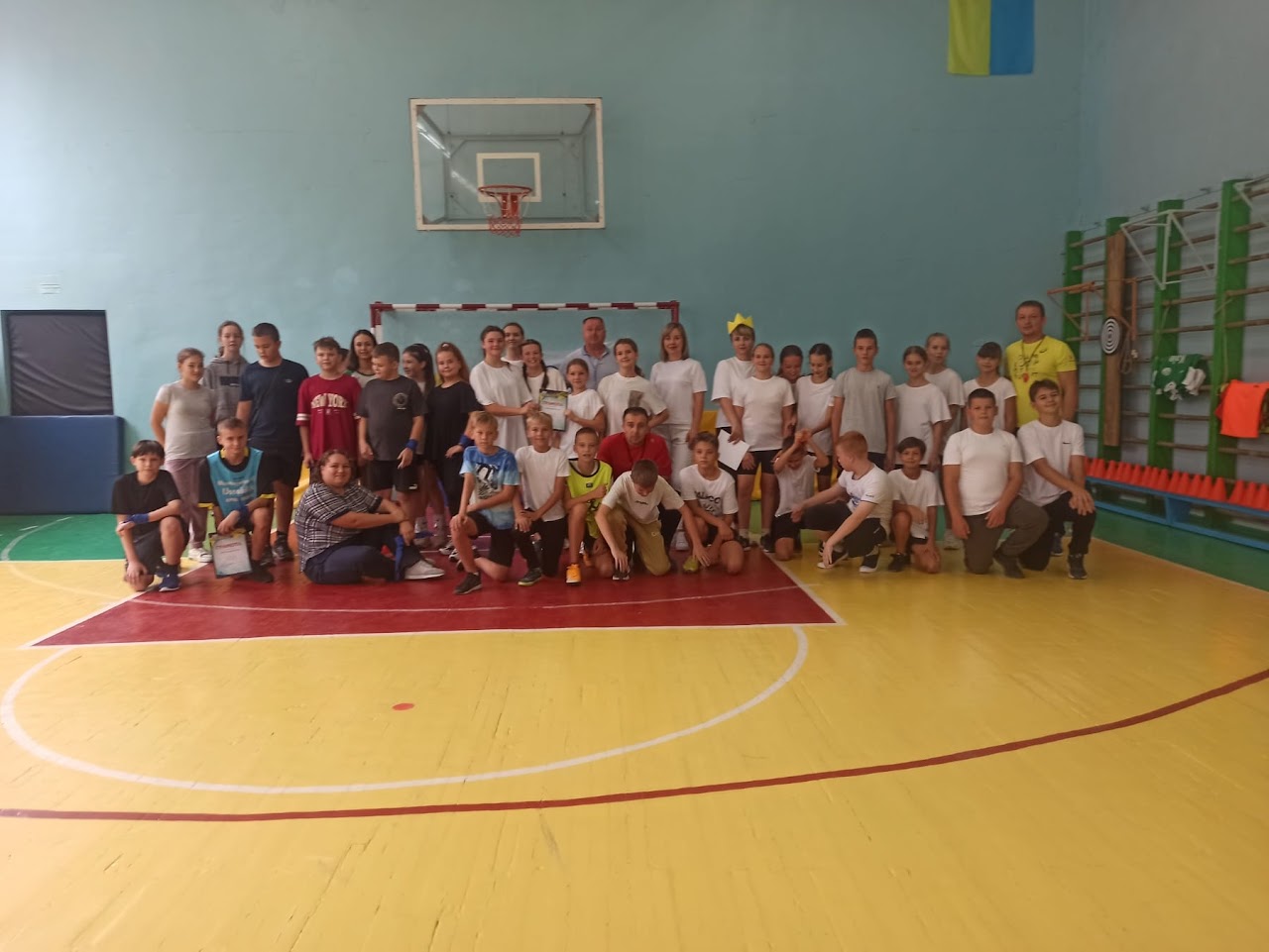 Олімпійську естафету підхопили семикласники