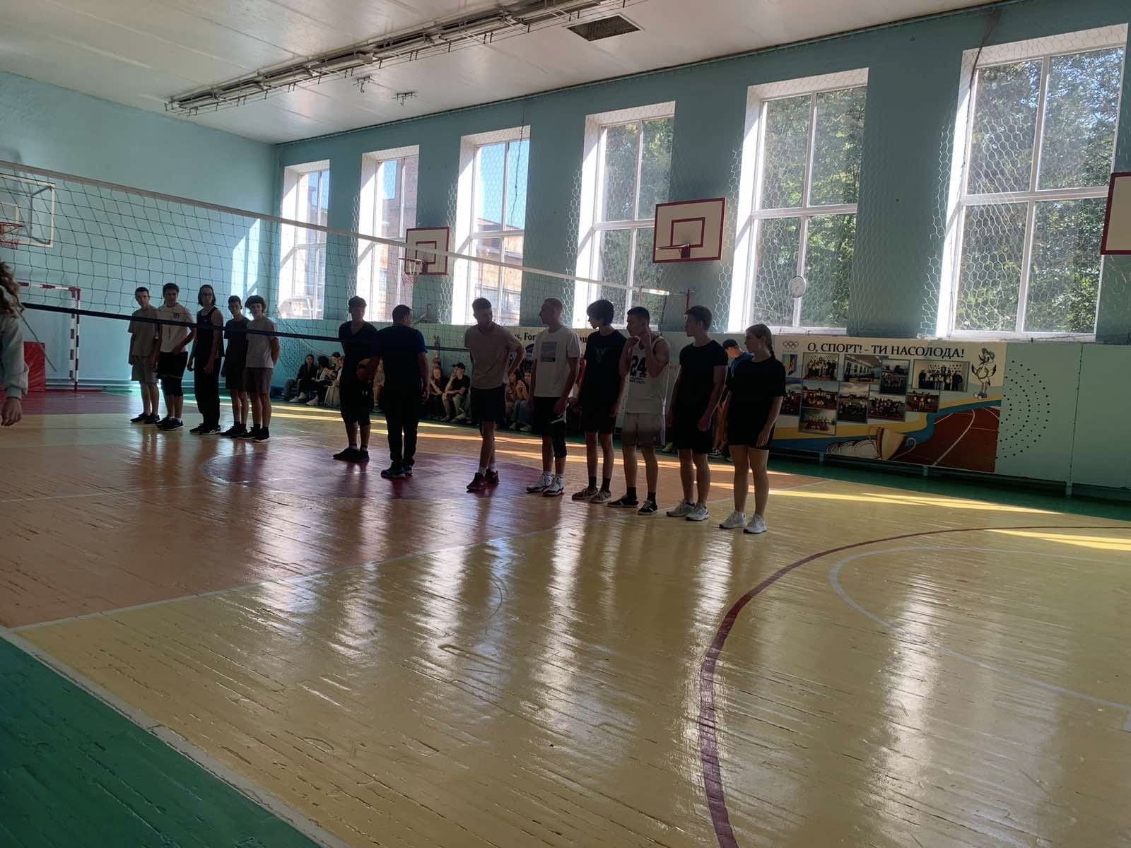 Олімпійський тиждень відкривають одинадцятикласники